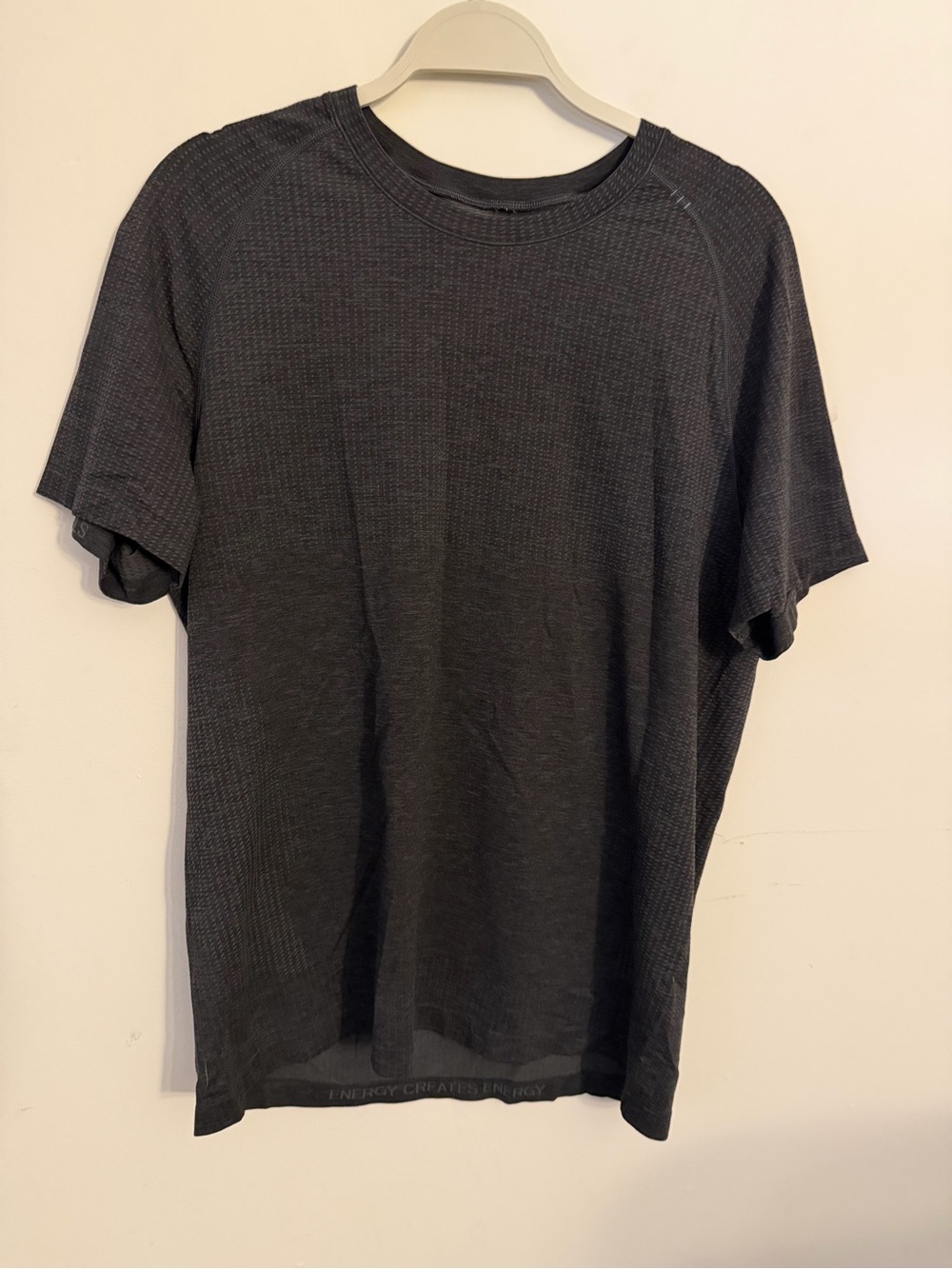 lululemon athletica Men's Charcoal Crewneck Short-Sleeve Tee